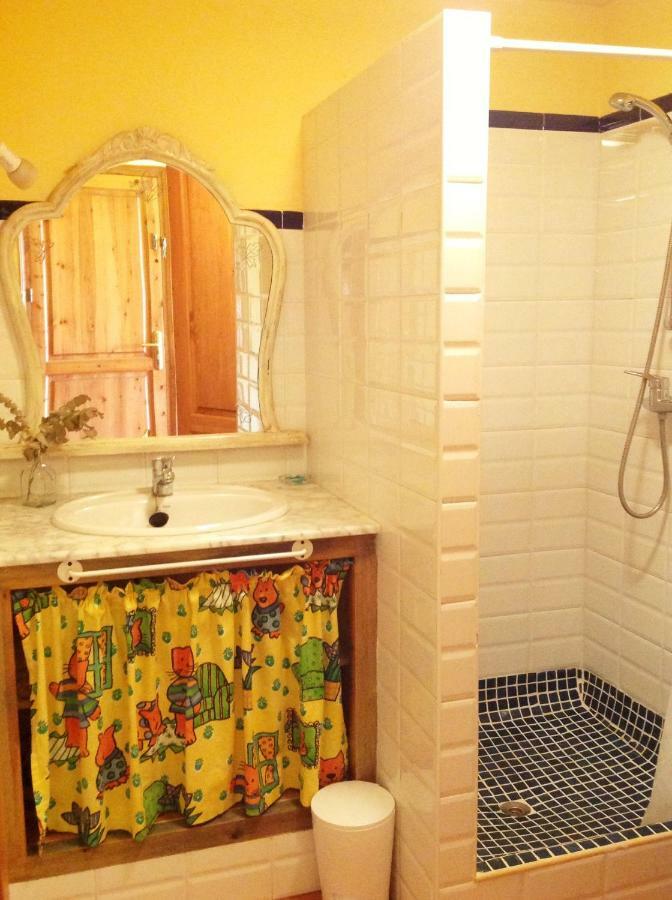 Apartamento La Costa Peralada Luaran gambar